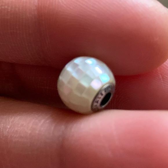 Retired Pandora ESSENCE Generosity Bead Charm Sterling Silver 925 EUC - Picture 8 of 10